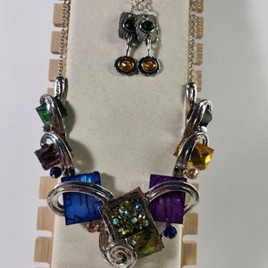 #2558, MODERNIST ABSTRACT SET OF COLLAR & EARRINGS. 18"IN